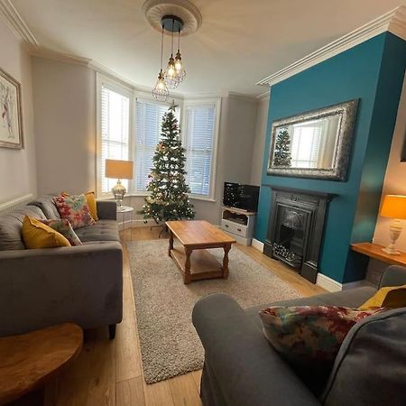 Gloucester Rd 2 Mins Away - Fab, New, Trendy House Bristol Bagian luar foto