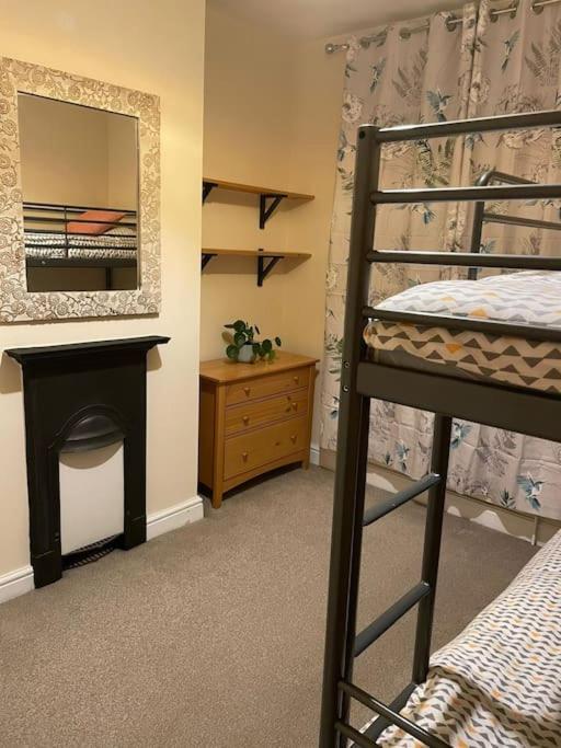 Gloucester Rd 2 Mins Away - Fab, New, Trendy House Bristol Bagian luar foto