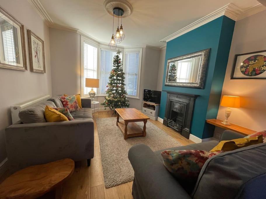 Gloucester Rd 2 Mins Away - Fab, New, Trendy House Bristol Bagian luar foto
